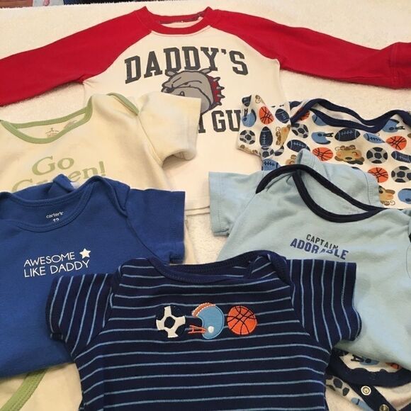 Six 12 month onesies red blue green good conditio - Picture 8 of 10